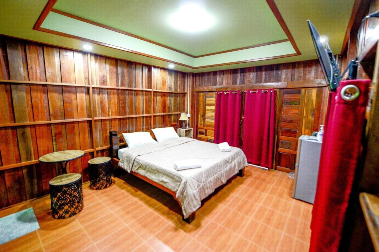 MRK Resort&Massage Lop Buri Exterior foto