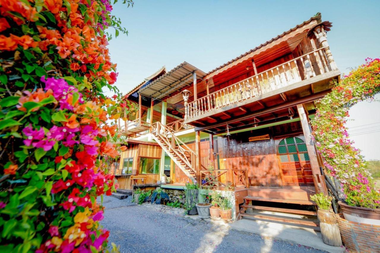 MRK Resort&Massage Lop Buri Exterior foto