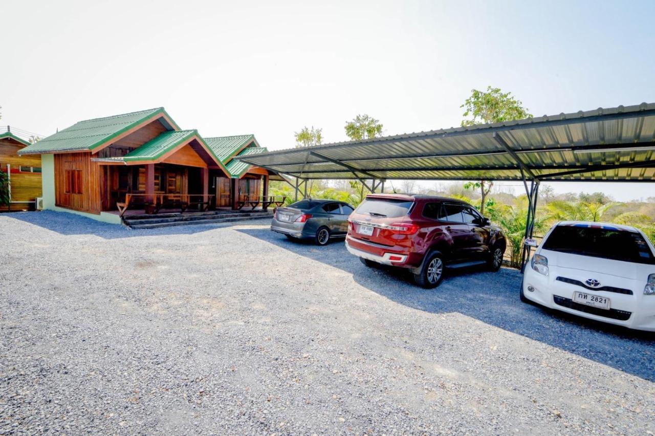 MRK Resort&Massage Lop Buri Exterior foto