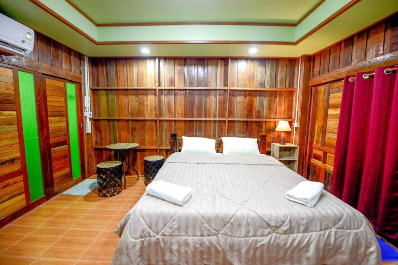 MRK Resort&Massage Lop Buri Exterior foto