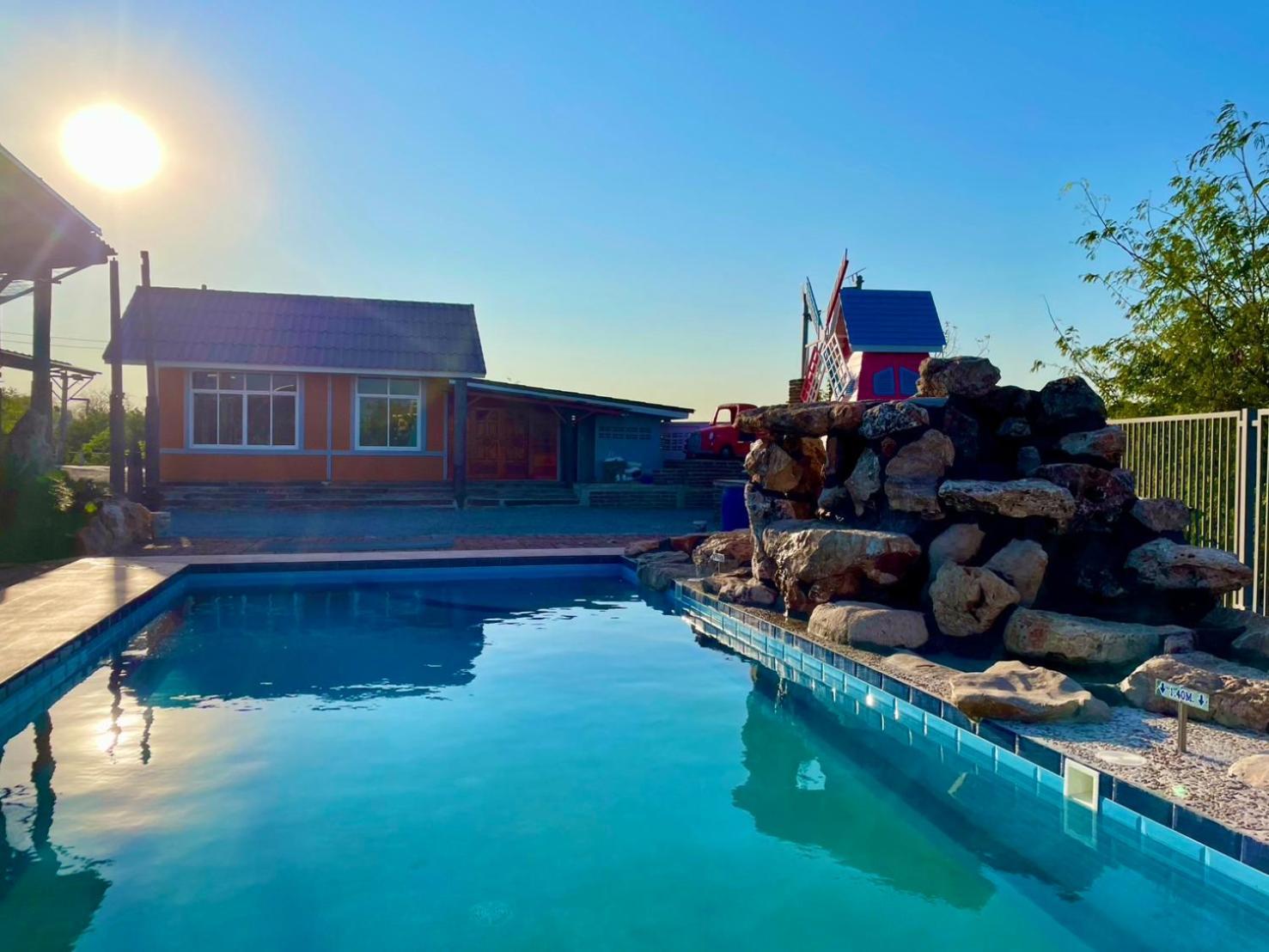 MRK Resort&Massage Lop Buri Exterior foto
